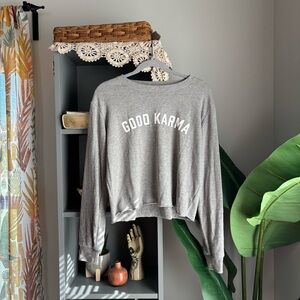 spiritual gangster “good karma” raw hem cropped sweatshirt